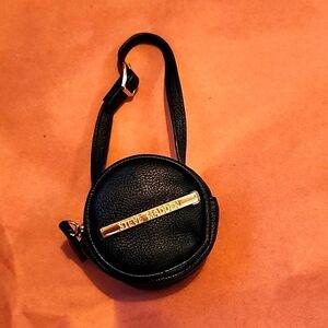 Steve Madden Round Wristlet and small Coin Pouch / Purse Pebbled Leather